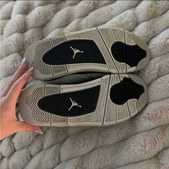 Jordan 4 military black